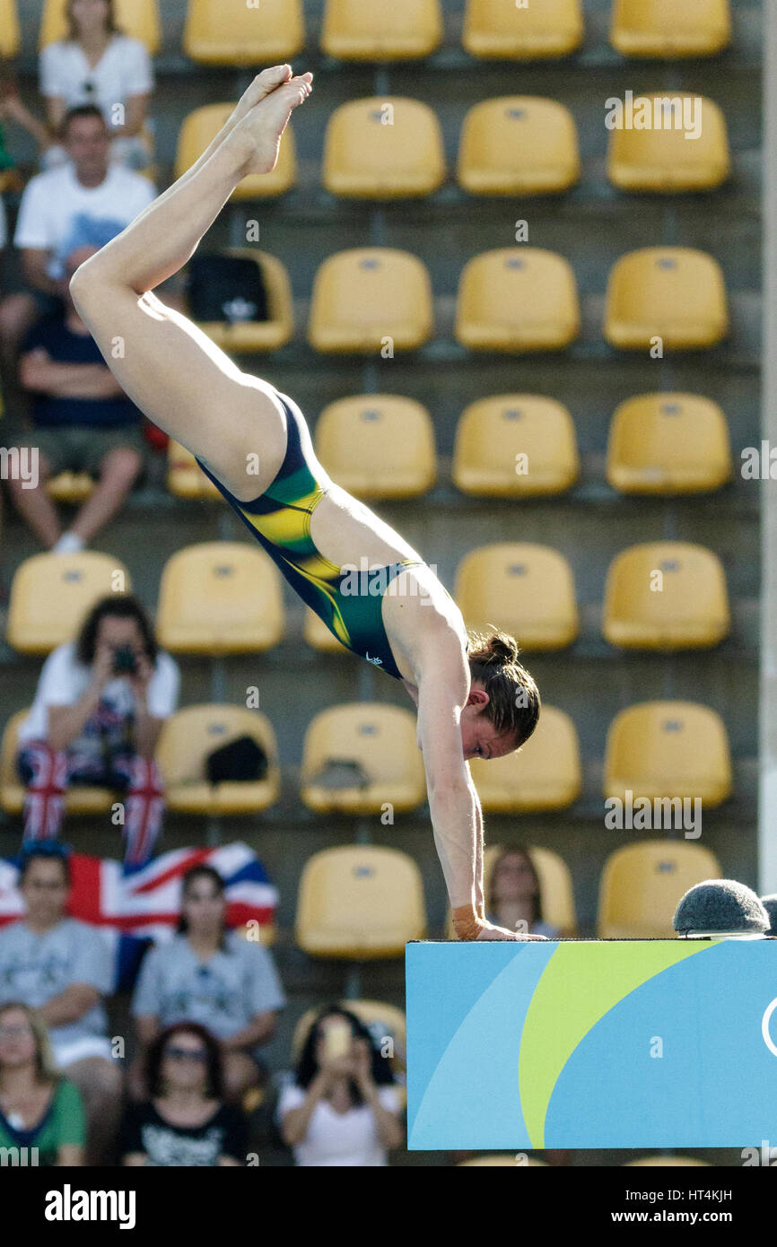 Rio de Janeiro, Brésil. 18 août 2016 Melissa Wu (AUS) participe à la plate-forme de plongée femme 10m lors de la finale des Jeux Olympiques d'été de 2016. ©PAUL J. Sut Banque D'Images