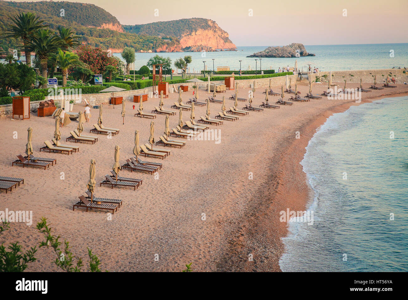 Coucher du soleil sur la plage vide Tropical Banque D'Images