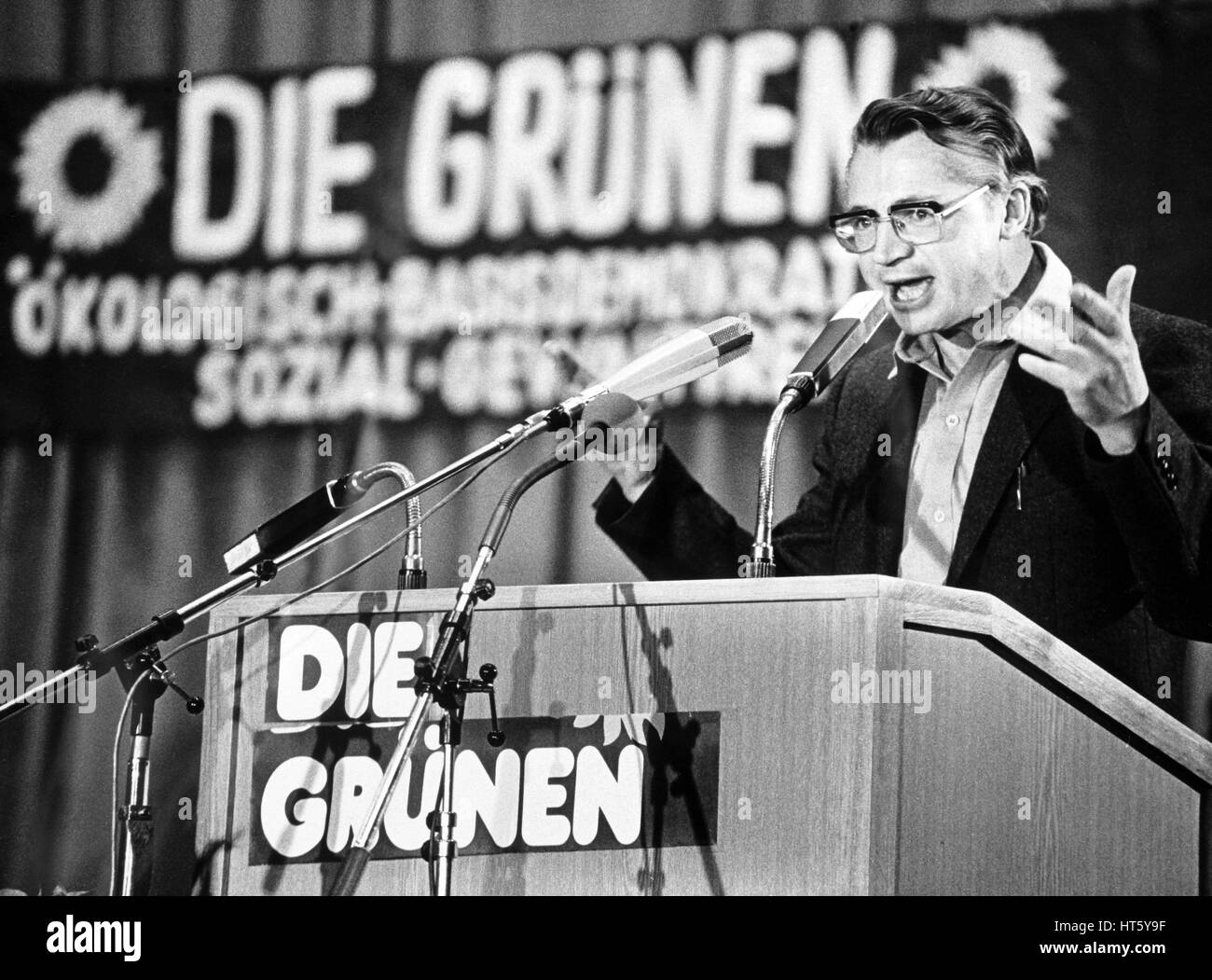 Dortmund, Allemagne, June 22,1980 - Rudolf à la première il convention nationale du Parti Vert allemand (Die Gruenen) à Dortmund Banque D'Images