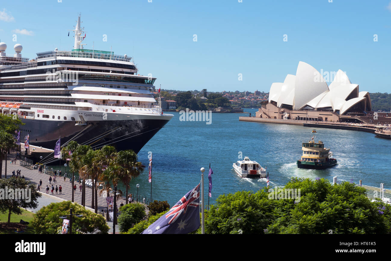 Mme la reine victoria amarré à Circular Quay Sydney Australie Banque D'Images