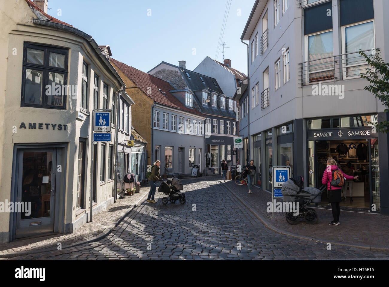 Shopping dans le centre-ville, Aarhus, capitale européenne de la Culture en 2017, le Nord du Jutland, Danemark Banque D'Images