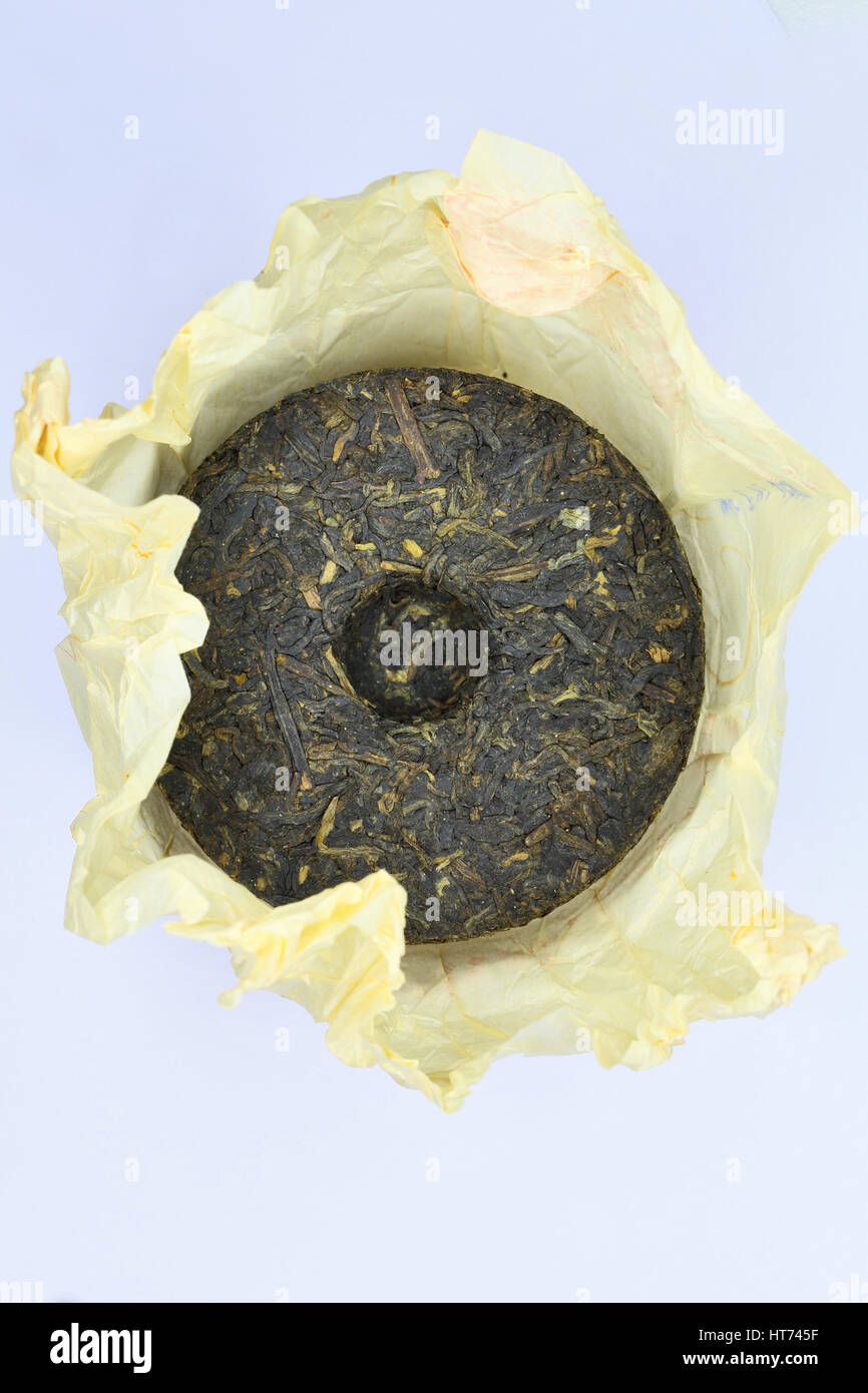 Chinois traditionnel thé Puerh dans l'emballage Banque D'Images