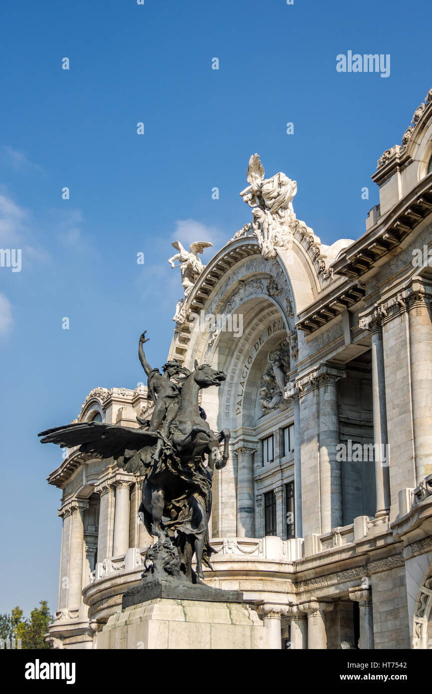 Palacio de Bellas Artes (Palais des Beaux-Arts) - Mexico City, Mexique Banque D'Images