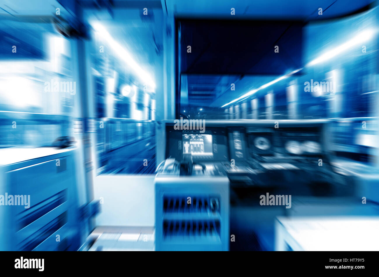 Le métro à l'intérieur du poste de pilotage, le Motion Blur style. Banque D'Images