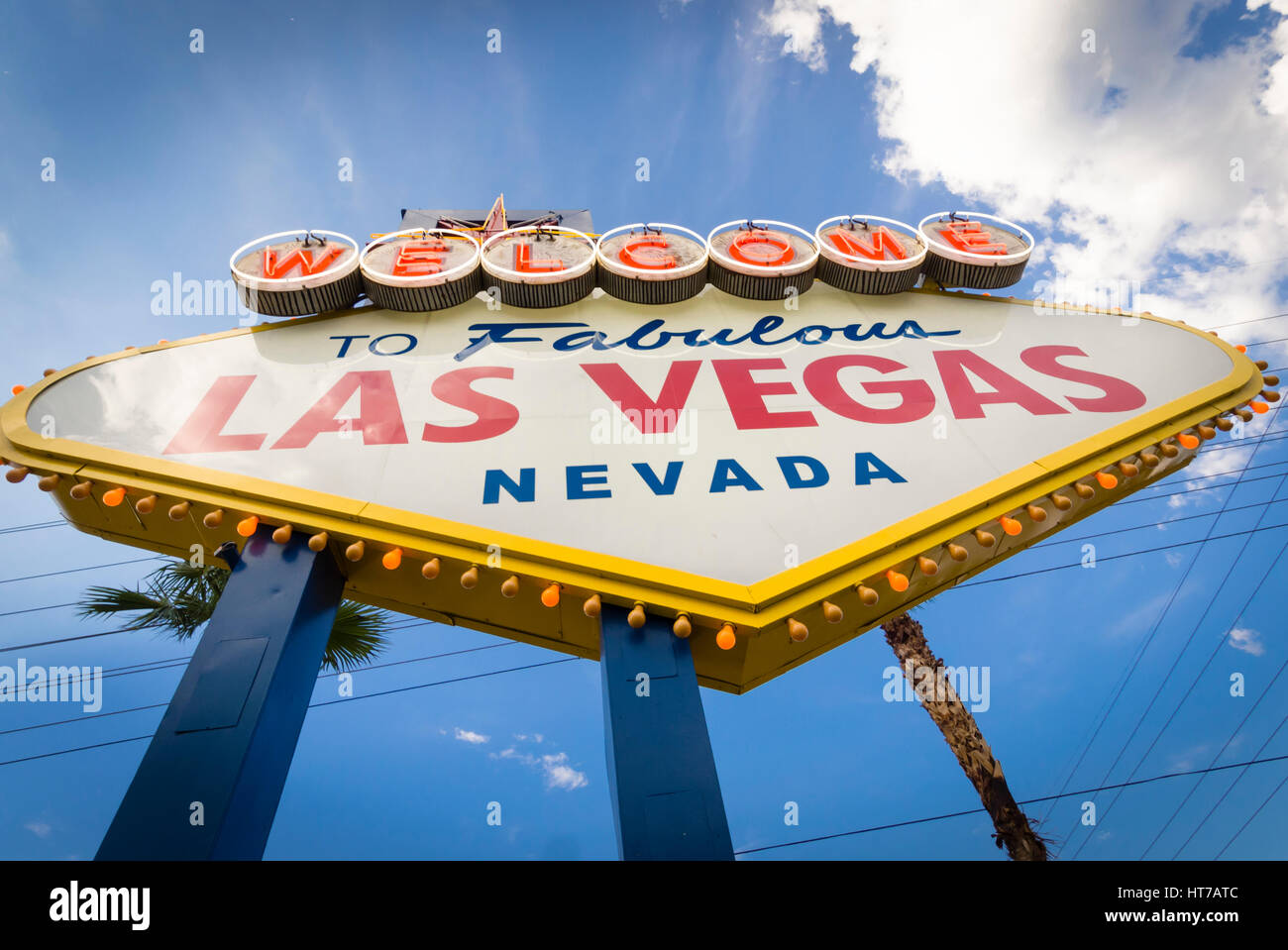 'Welcome to Fabulous Las Vegas" en néon, célèbre monument à la fin du Las Vegas Boulevard. Les marques et/ou logos déposés. Banque D'Images