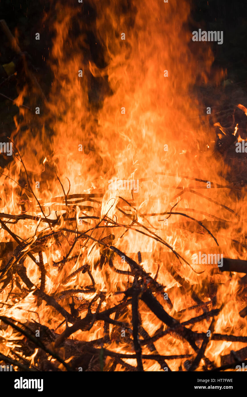 Un jardin feu brûler Banque D'Images