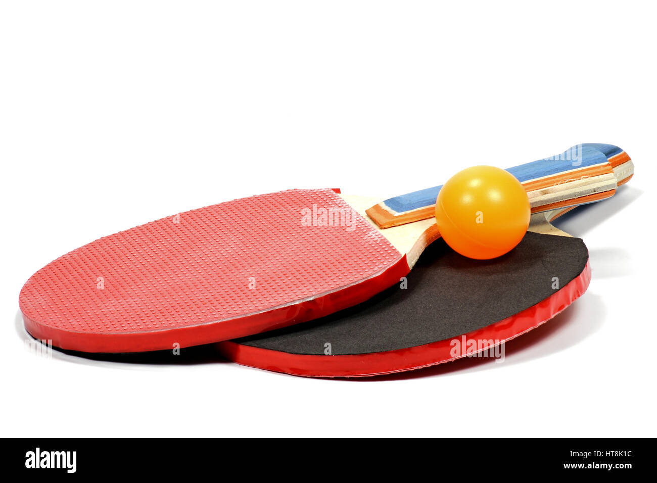 Raquettes de tennis de table isolé sur fond blanc Banque D'Images