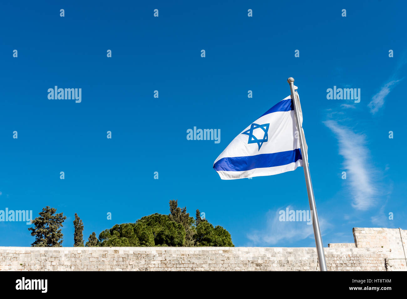 Drapeau israélien au Mur occidental, à Jérusalem, Israël Banque D'Images