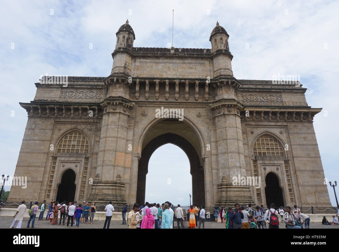 Cet endroit historique est magnétique, attrayant, d'un magnifique lieu à Mumbai et elle est appelée porte de l'Inde. Banque D'Images