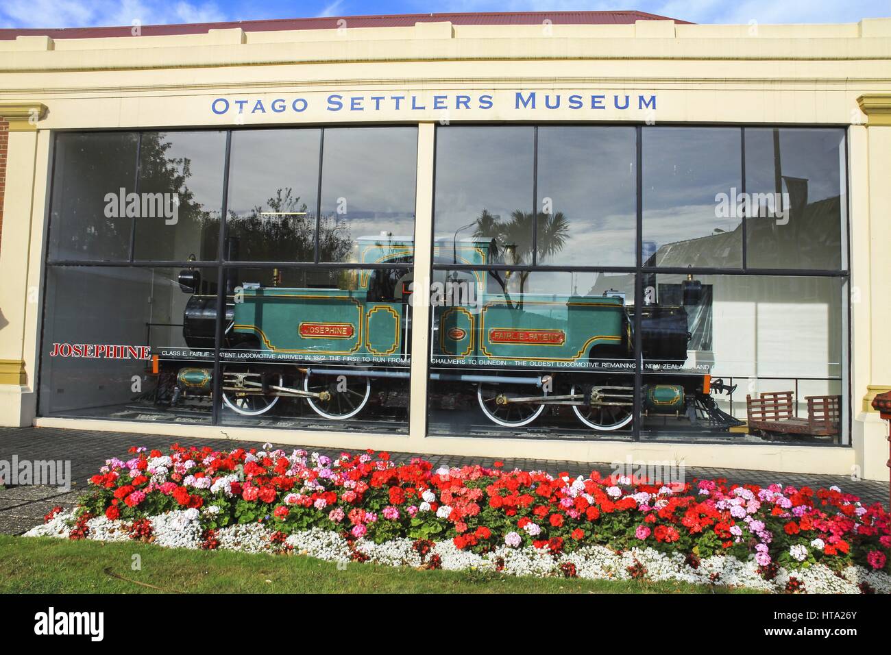 La plus ancienne locomotive de chemin de fer à moteur à vapeur conservée nommée Josephine dans le musée des colons d'Otago à Dunedin en Nouvelle-Zélande Banque D'Images