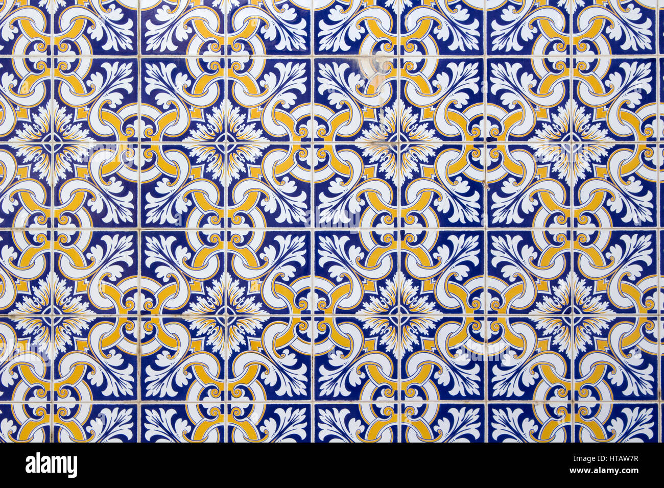 Contexte des savoirs traditionnels bleu, blanc et or carreaux portugais Banque D'Images