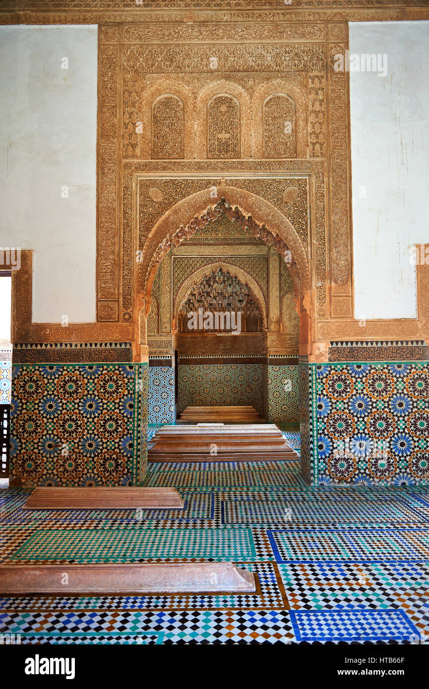 L'arabesque zelige 600x600 et l'architecture de l'Tombes Saadiennes le 16ème siècle le mausolée de souverains Saadiens, Marrakech, Maroc Banque D'Images