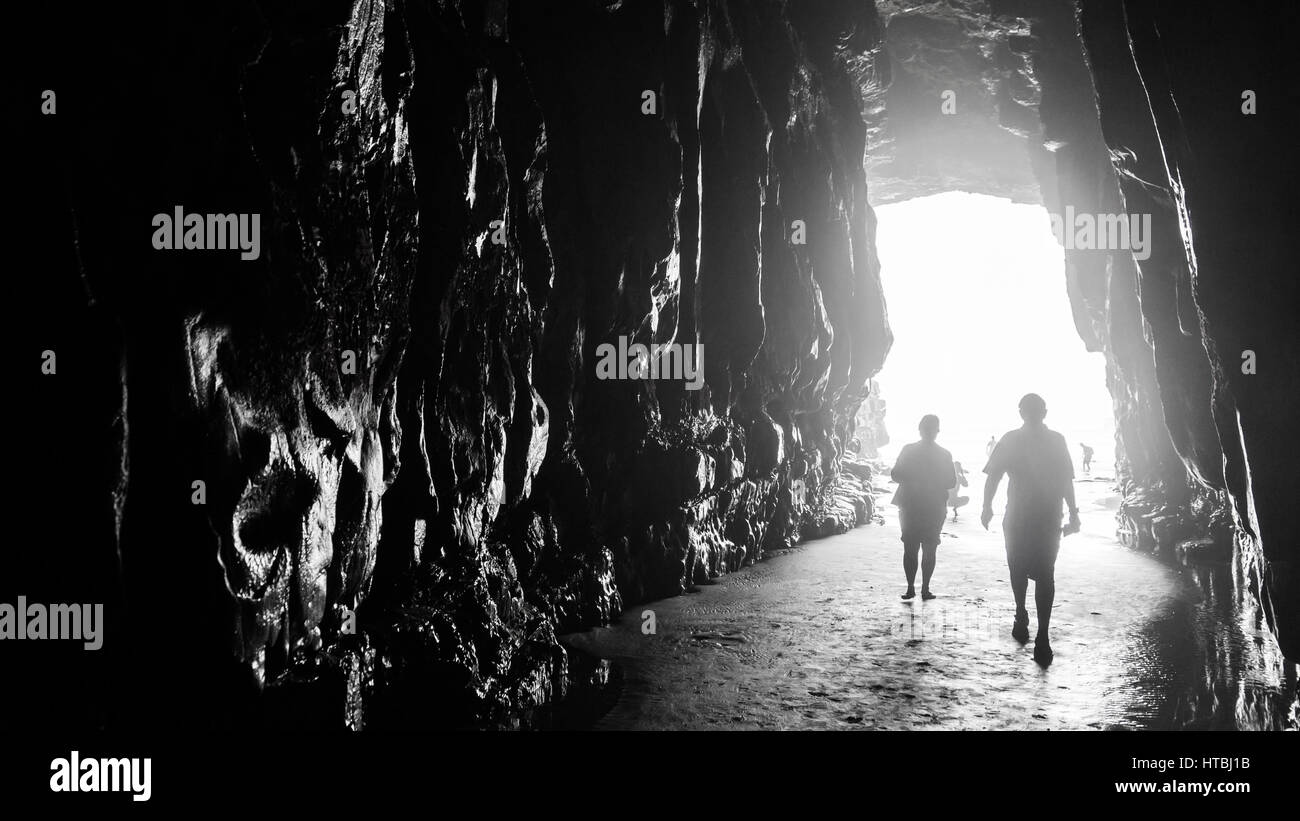 Grottes de la cathédrale, l'île du Sud, Nouvelle-Zélande, le 24 février 2016 : la cathédrale grottes sont uniquement accessibles dans les deux heures de marée basse. Banque D'Images