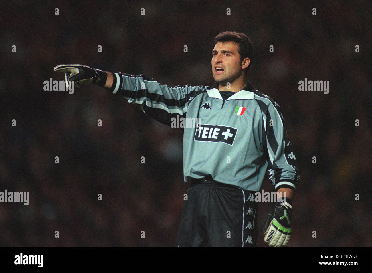 339 ANGELO PERUZZI # ITALIA JUVENTUS # RARE SWISS STICKER PANINI FOOTBALL 99