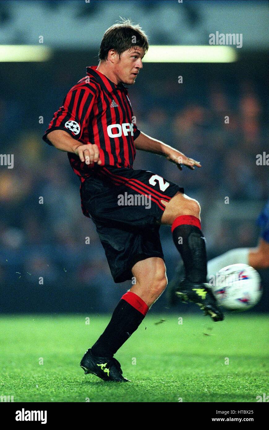 Thomas Helveg of AC Milan in action during the Italian Serie A match... News Photo - Getty Images