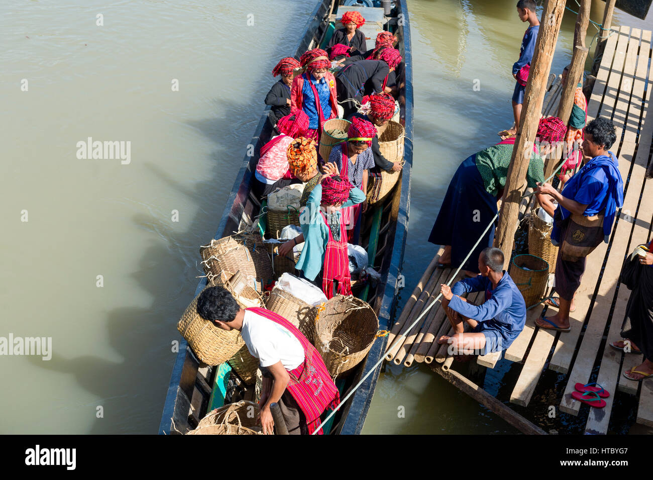 Myanmar (ex-Birmanie). Lac Inle. L'état Shan. Les femmes de l'ethnie PA-O Banque D'Images