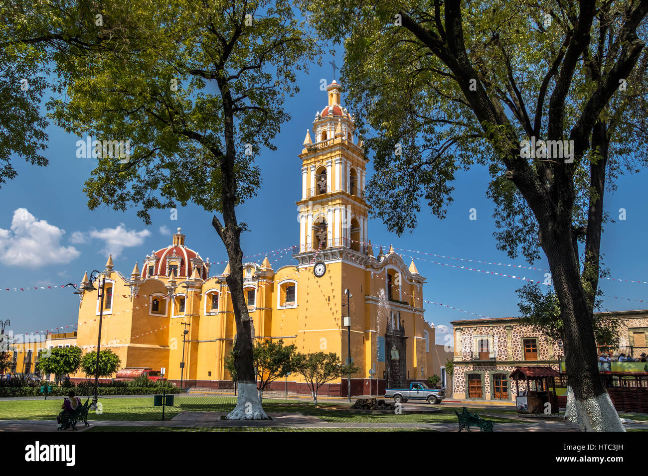 Église de San Pedro Apostol à Cholula Place Principale - Cholula, Puebla, Mexique Banque D'Images