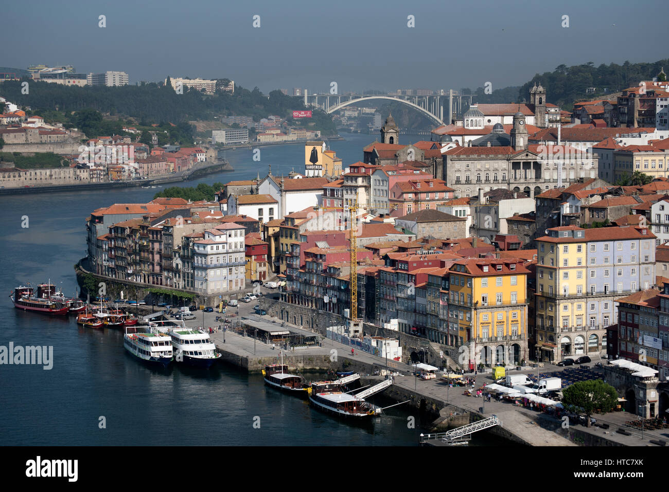 Vue aérienne de la rivière Douro et Porto Portugal Banque D'Images