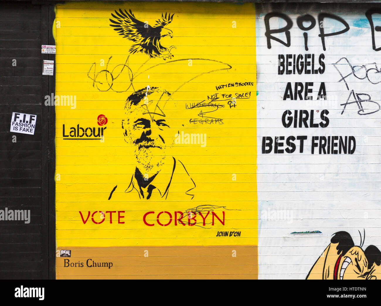 Voter Corbyn, Boris Chump et beigels sont a girls best friend, womens corps pas à vendre sur graffiti mural Mur à Shoreditch, Londres en septembre Banque D'Images