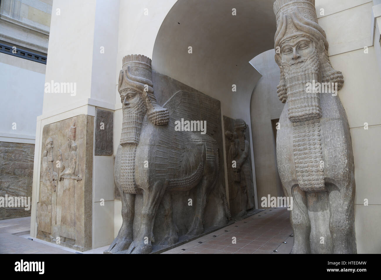 Lamassu Z Bramy Pałacu Sargona Ii Lamassu du palais de Sargon II. Entrée monumentale. Les Assyriens. 721