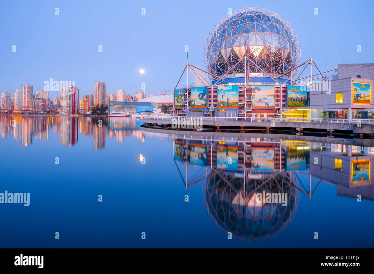 Monde des sciences Telus, False Creek, Vancouver, British Columbia, Canada Banque D'Images