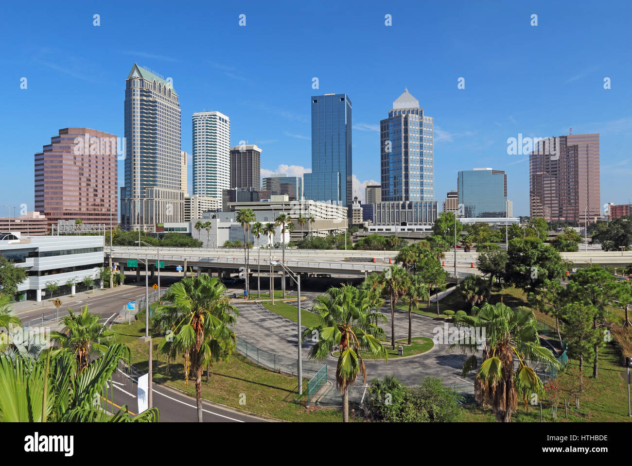 Toits de Tampa, Floride, avec des gratte-ciel et immeubles de bureaux Banque D'Images
