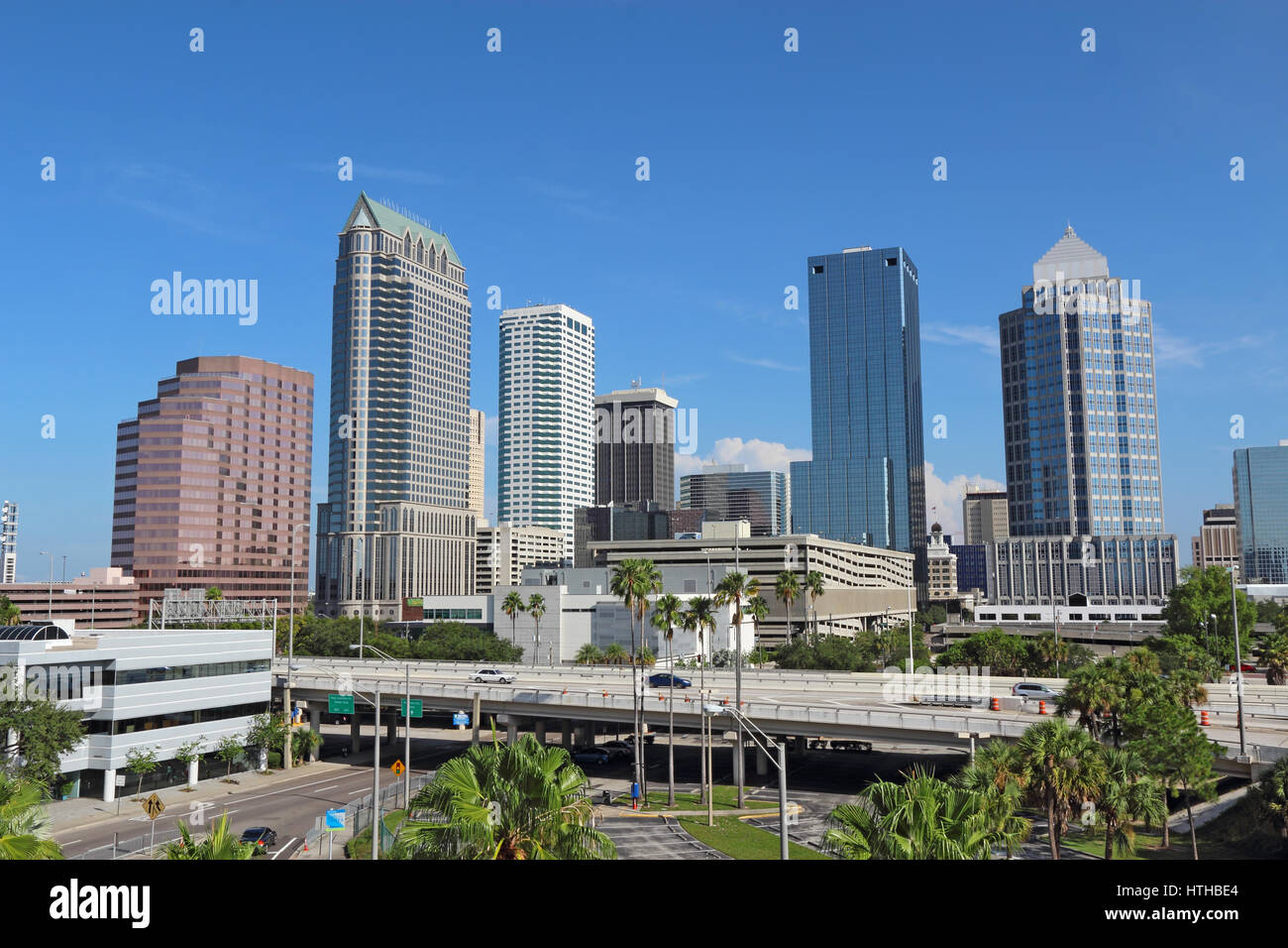 Toits de Tampa, Floride, avec des gratte-ciel et immeubles de bureaux Banque D'Images