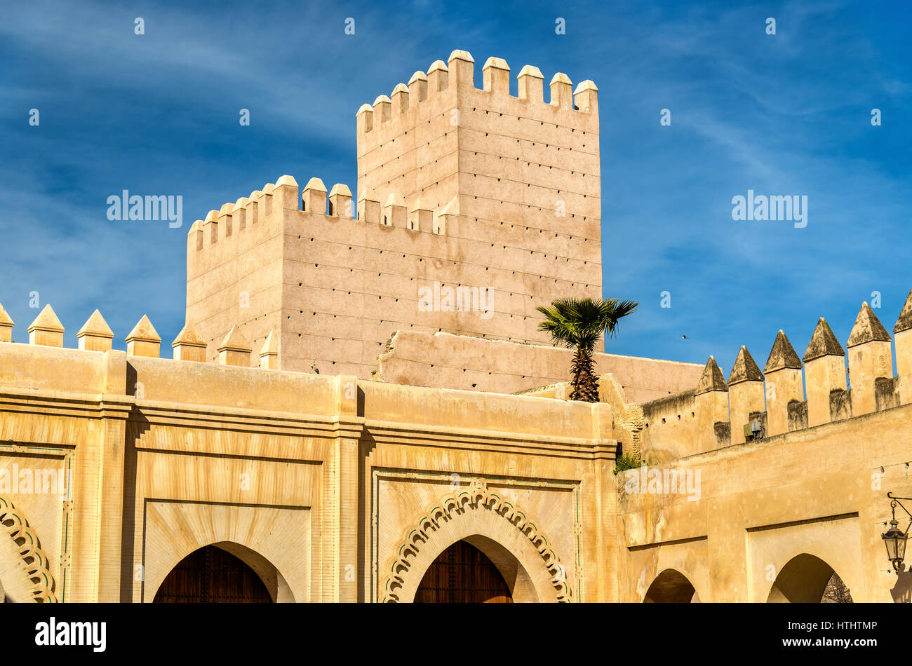 Bab Dekkakin, une porte de Fès - Maroc Banque D'Images