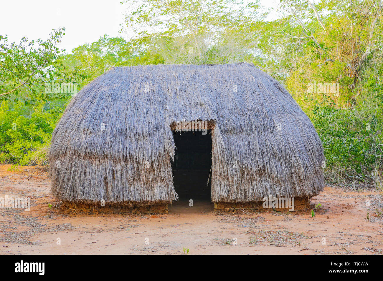 Maison traditionnelle africaine dans la région de Malindi. Au Kenya. Banque D'Images