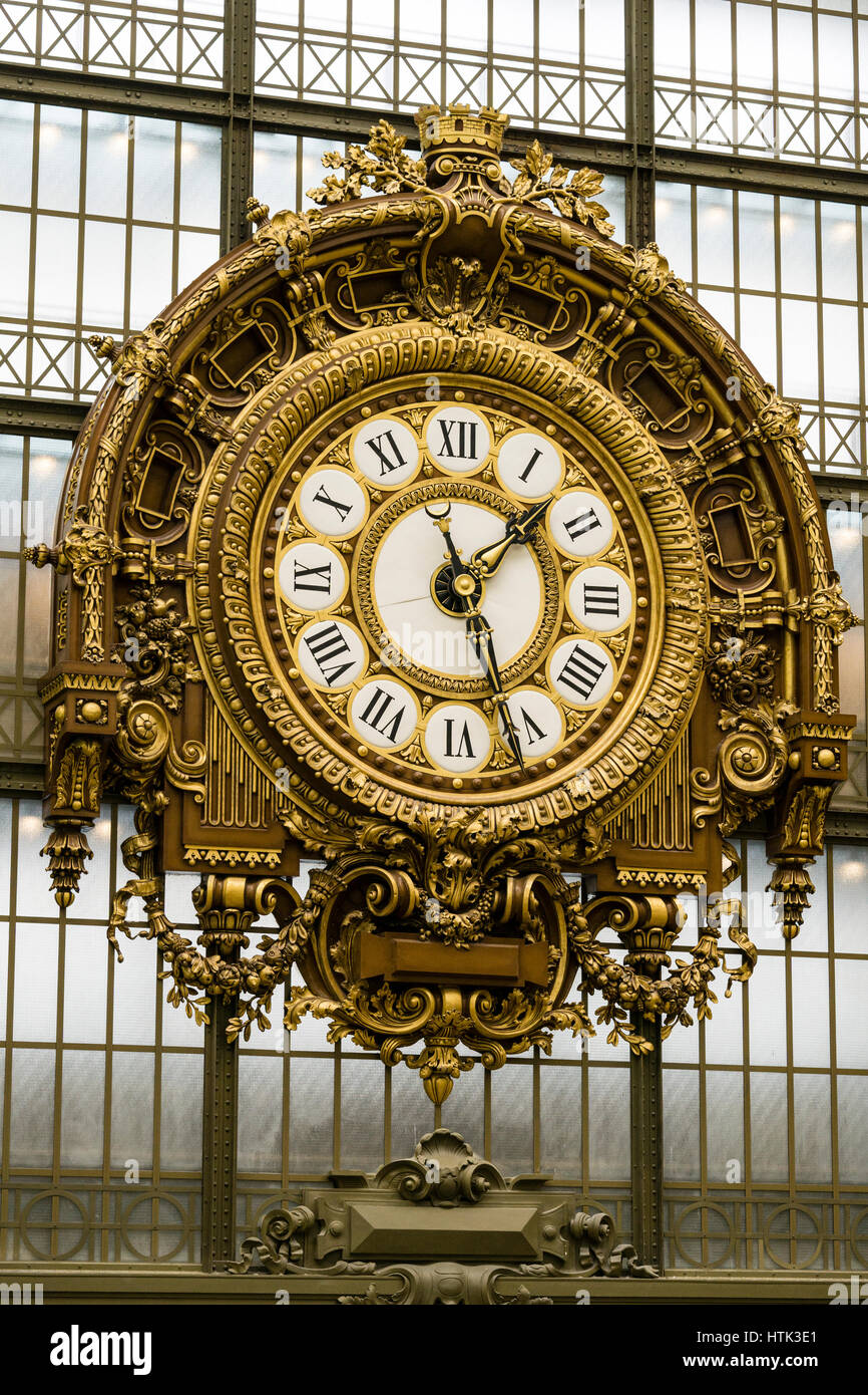 Salle principale du Musée d'Orsay, Musée d'Orsay Victor Laloux, Horloge, Paris, France. Banque D'Images