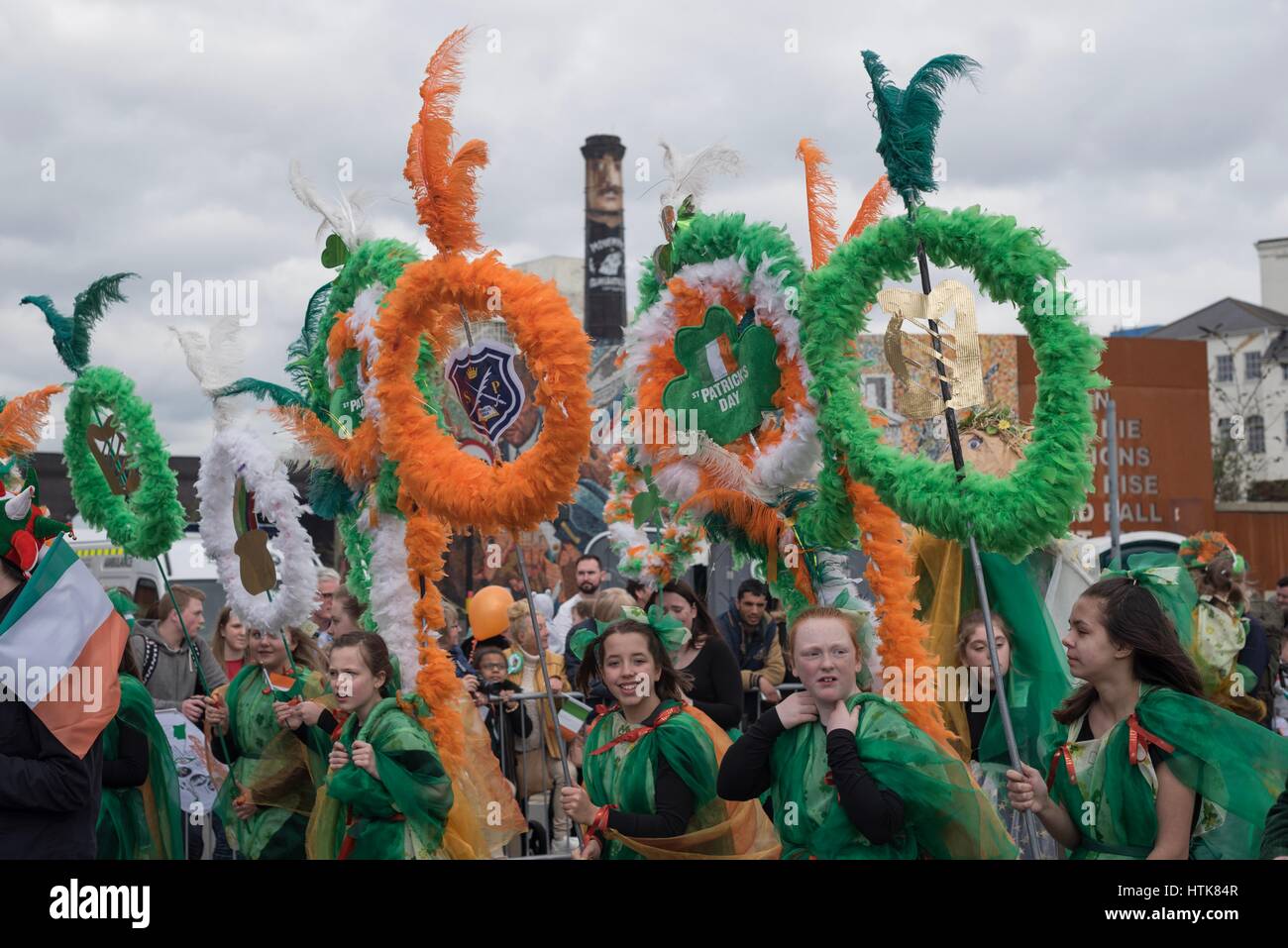 Birmingham, UK. 12 mars 2017 - Le jour de la Saint Patrick. Parade à Birmingham. Credit : Slawomir Kowalewski/Alamy Live News Banque D'Images