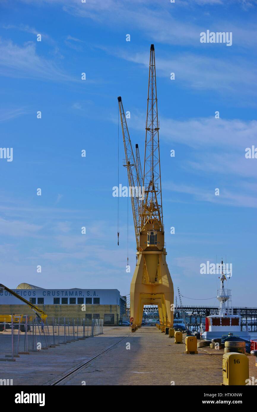 Les grues du port de Huelva Banque D'Images