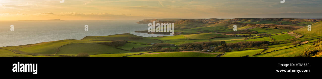 La Côte Jurassique avec Portland, Clavell et tour de Swyre Kimmeridge Bay Head, Purbeck, Dorset, England, UK Banque D'Images