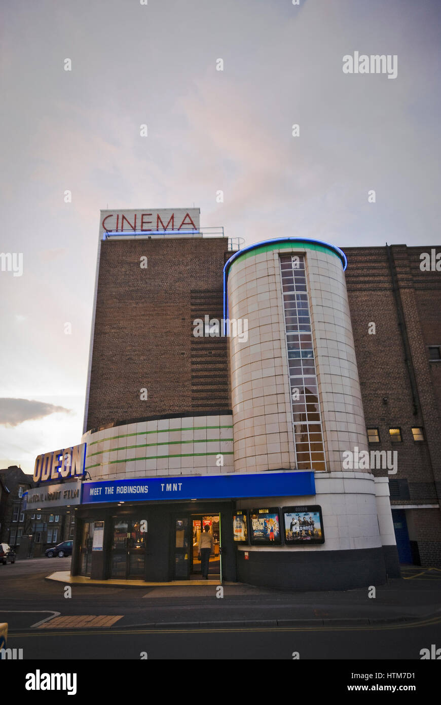 L'Art Déco Cinéma Odeon à Harrogate, Yorkshire, UK Banque D'Images