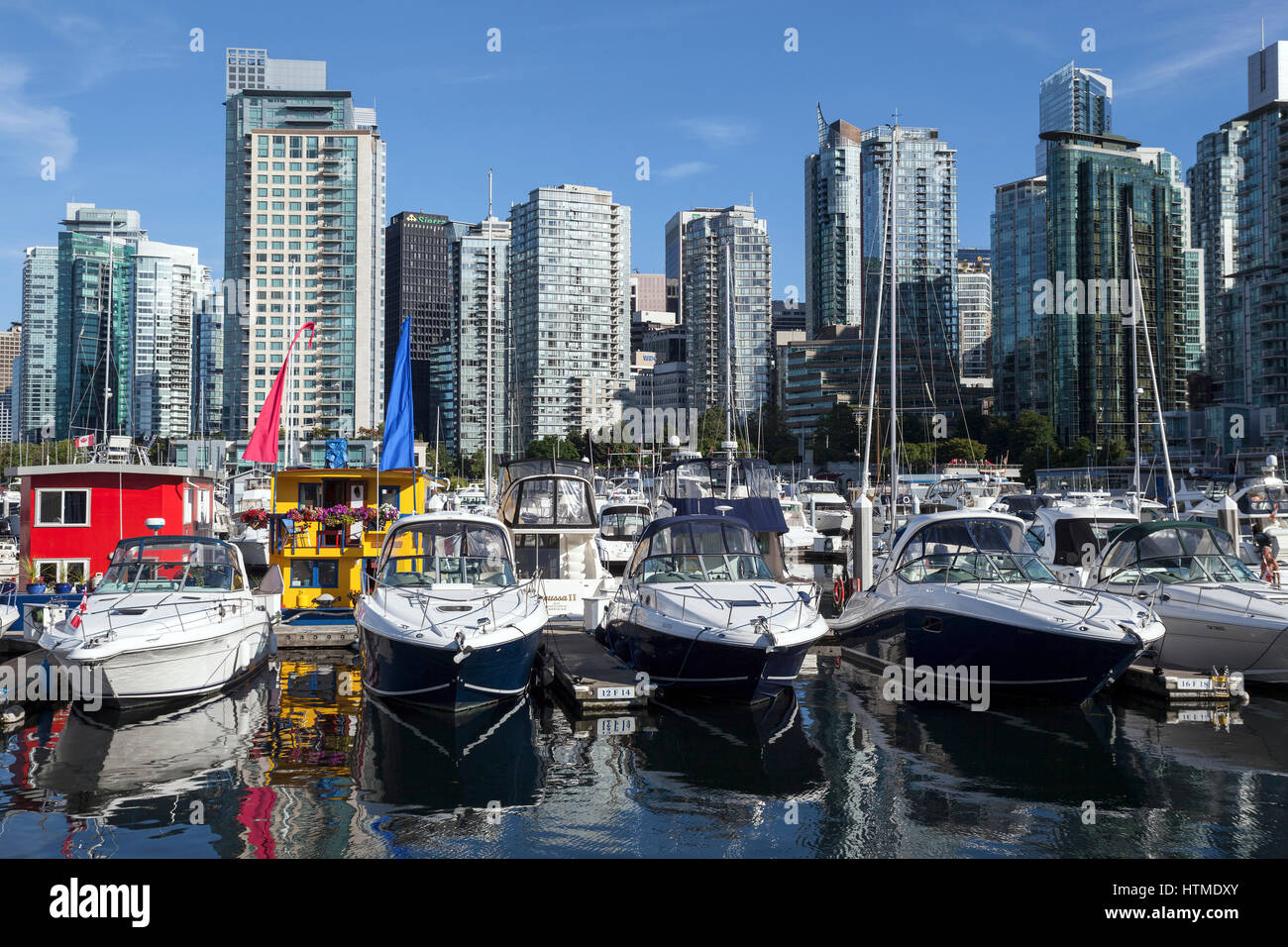 Vancouver Coal Harbour, Port de plaisance et skyline, Vancouver, province de la Colombie-Britannique, Canada Banque D'Images