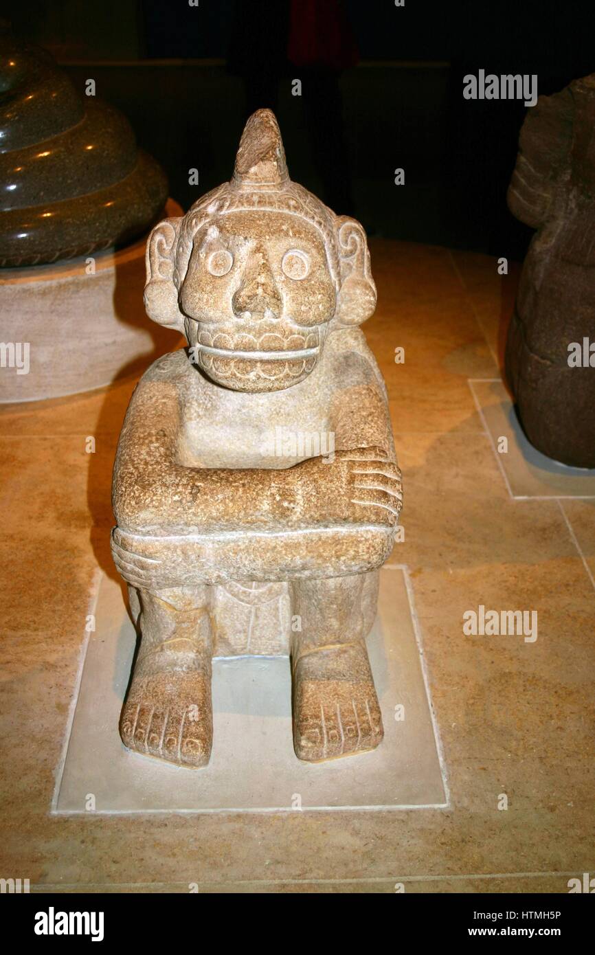 La figure de Mictlantecuhtli grès assis - AD 1325-1521 ap. Le Mexique était un dieu aztèque Mictlantecuhtli associée à la mort Banque D'Images