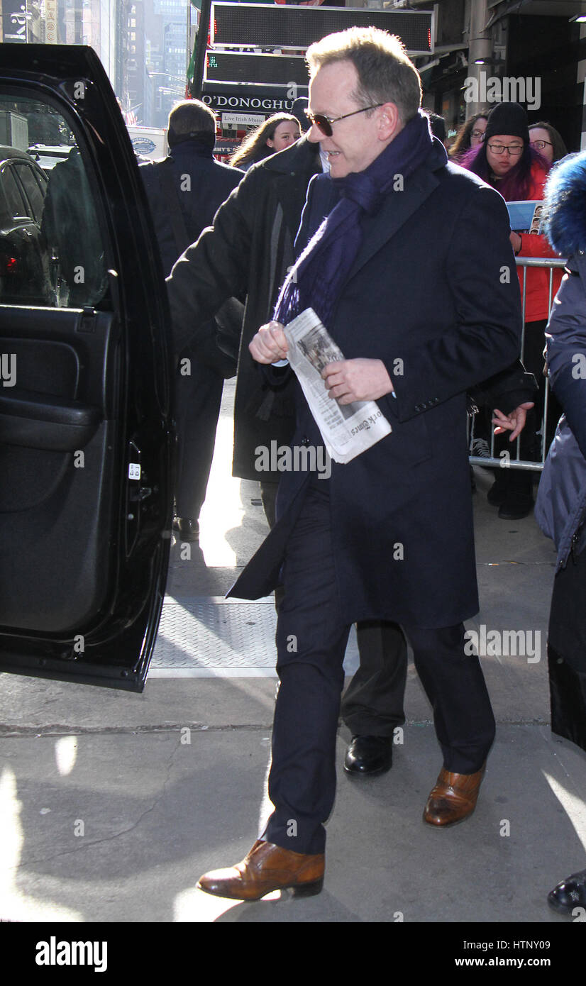 New York, USA 13 Mar 2017 Kiefer Sutherland vu à New York le 13 mars 2017 Banque D'Images