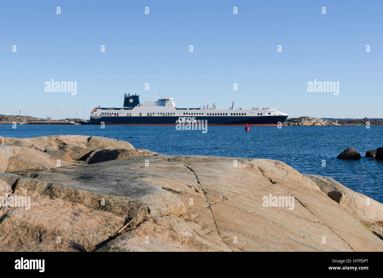 Un grand navire dans le port de Göteborg à l'extérieur Banque D'Images