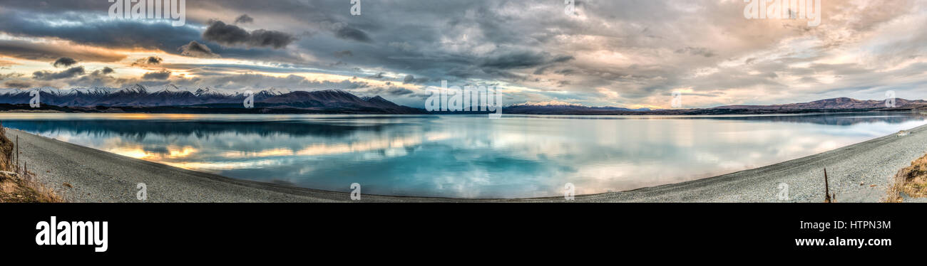Le magnifique Lac Pukaki en Nouvelle Zélande Banque D'Images