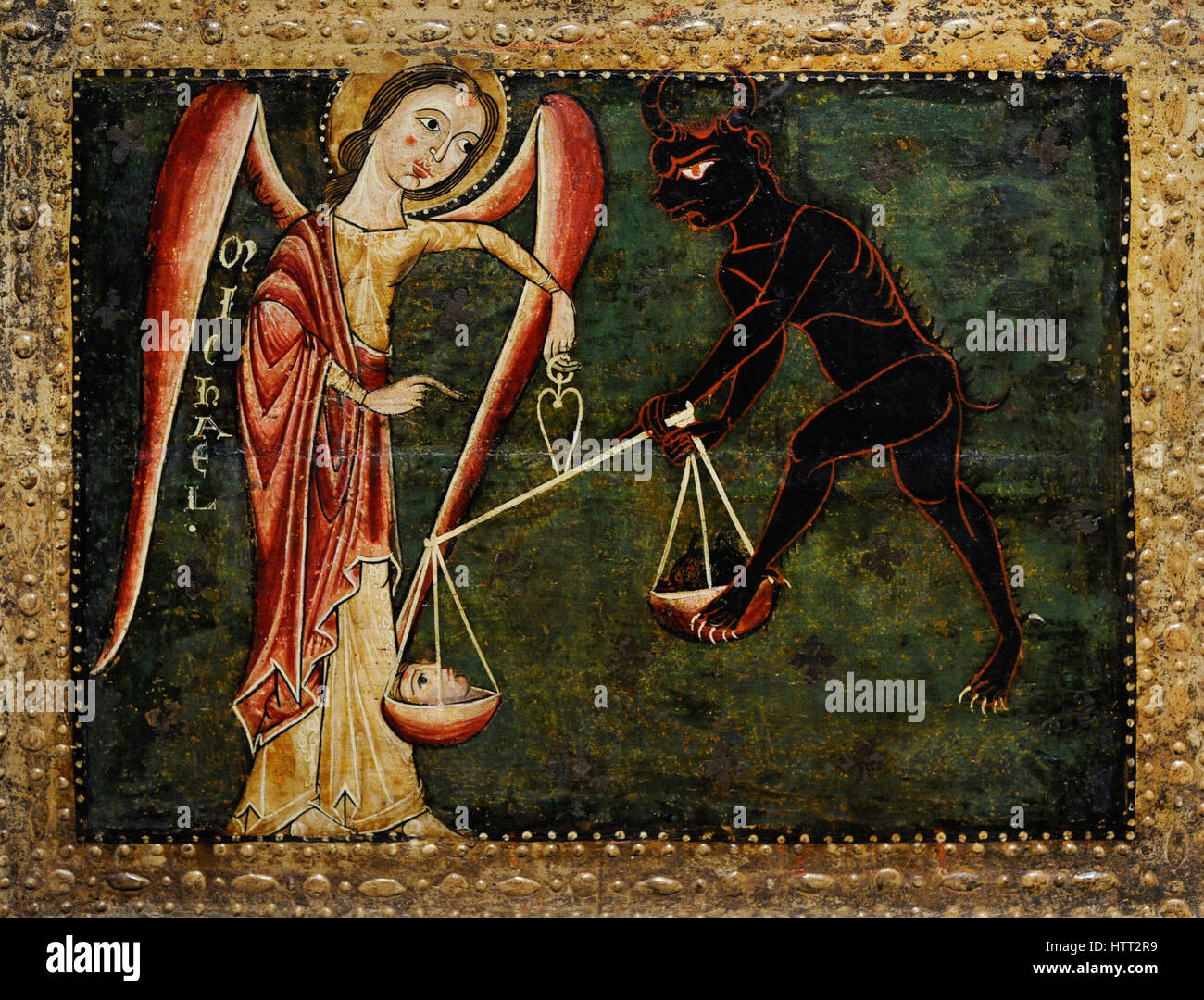 Maître de Sant Pau de Casserres. Autel de la frontale archanges. Détail montrant l'Archange Michael avec le diable pesant les âmes. Deuxième trimestre de 13e siècle. D'origine catalane. Musée national d'Art de Catalogne. Barcelone. La Catalogne. L'Espagne. Banque D'Images