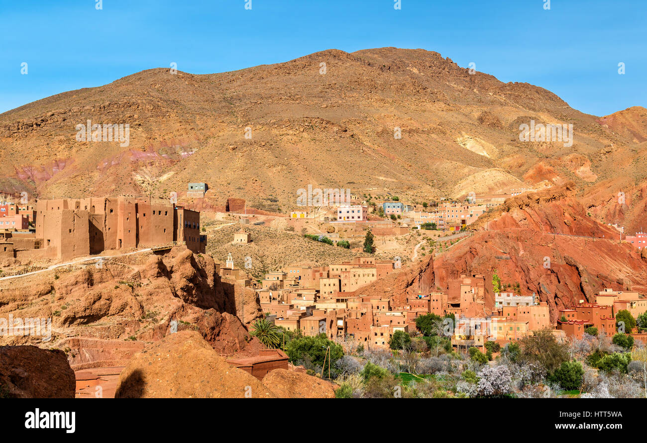 Paysage de la vallée du Dadès dans les montagnes du Haut Atlas, Maroc Banque D'Images