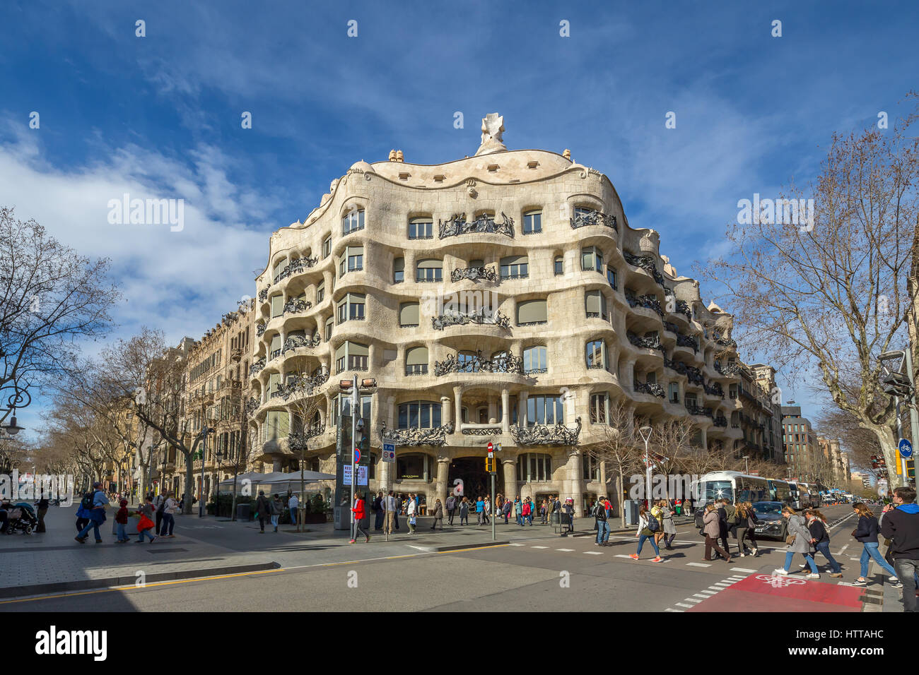 Casa Milà / La Pedrera, le dernier grand travail résidentiel de Gaudí, Barcelone, Catalogne, Espagne. Banque D'Images