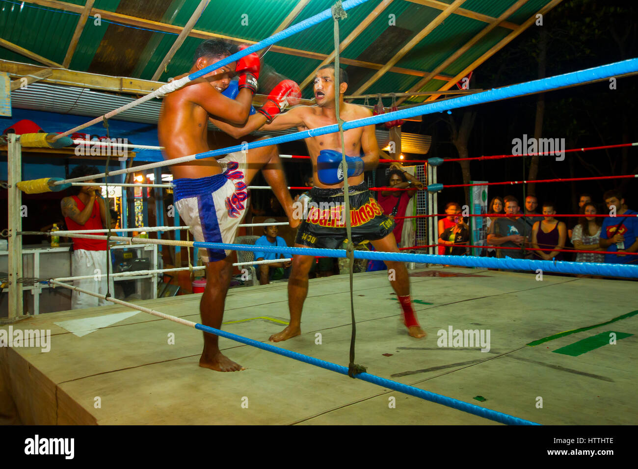 Combat de Muay Thai. Banque D'Images