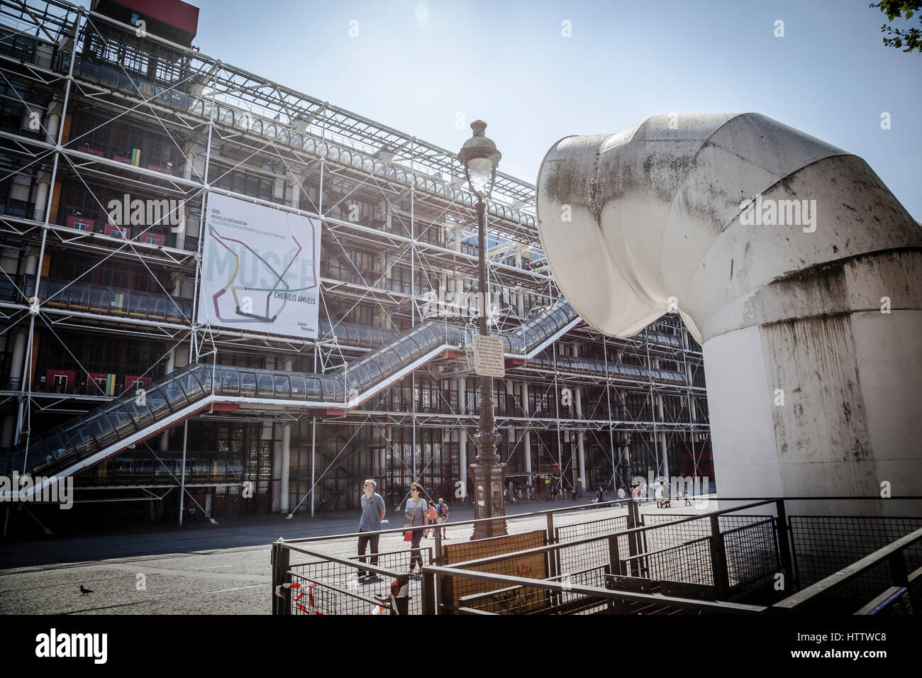Façade du Centre de Georges Pompidou à Paris, France Banque D'Images