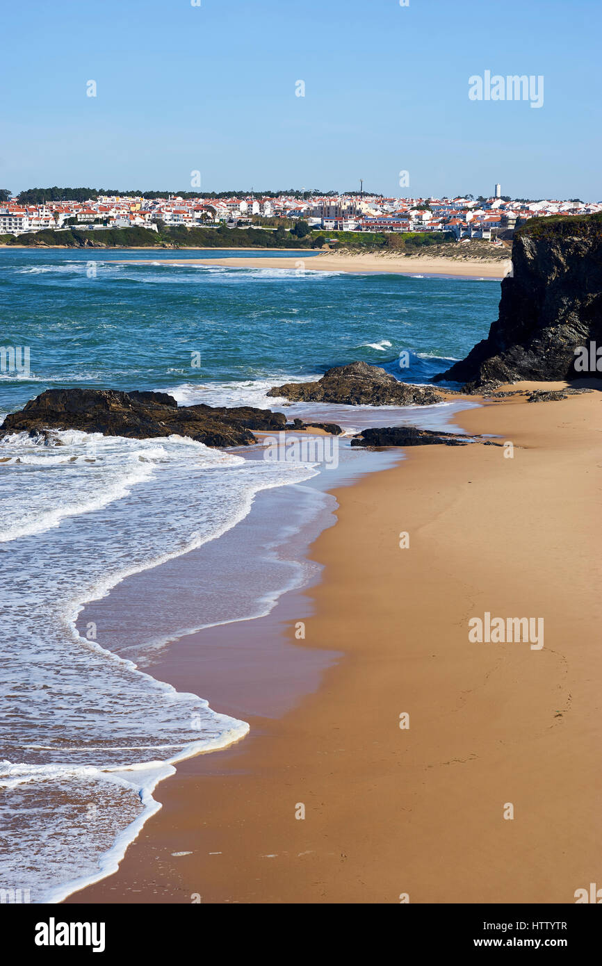 Praia das Furnas et la rivière Mira, Vila Nova de Milfontes, Alentejo, Portugal Banque D'Images