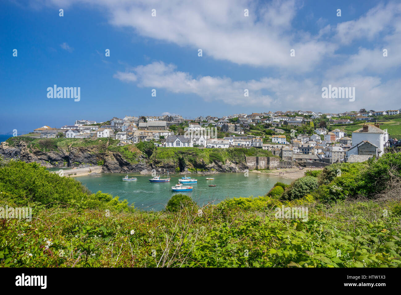 Royaume-uni, le sud-ouest de l'Angleterre, Cornwall, Port Isaac, vue sur le port de pêche et le port Banque D'Images