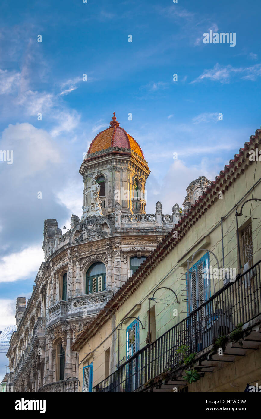 La Vieille Havane édifices du centre-ville - La Havane, Cuba Banque D'Images