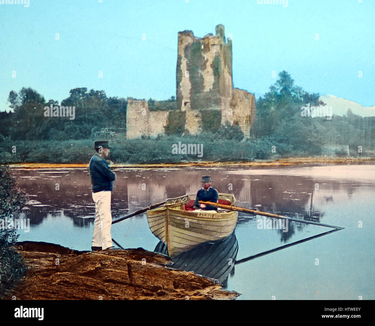 Le Château de Ross, Killarney, Irlande - main photo colorée - période victorienne Banque D'Images