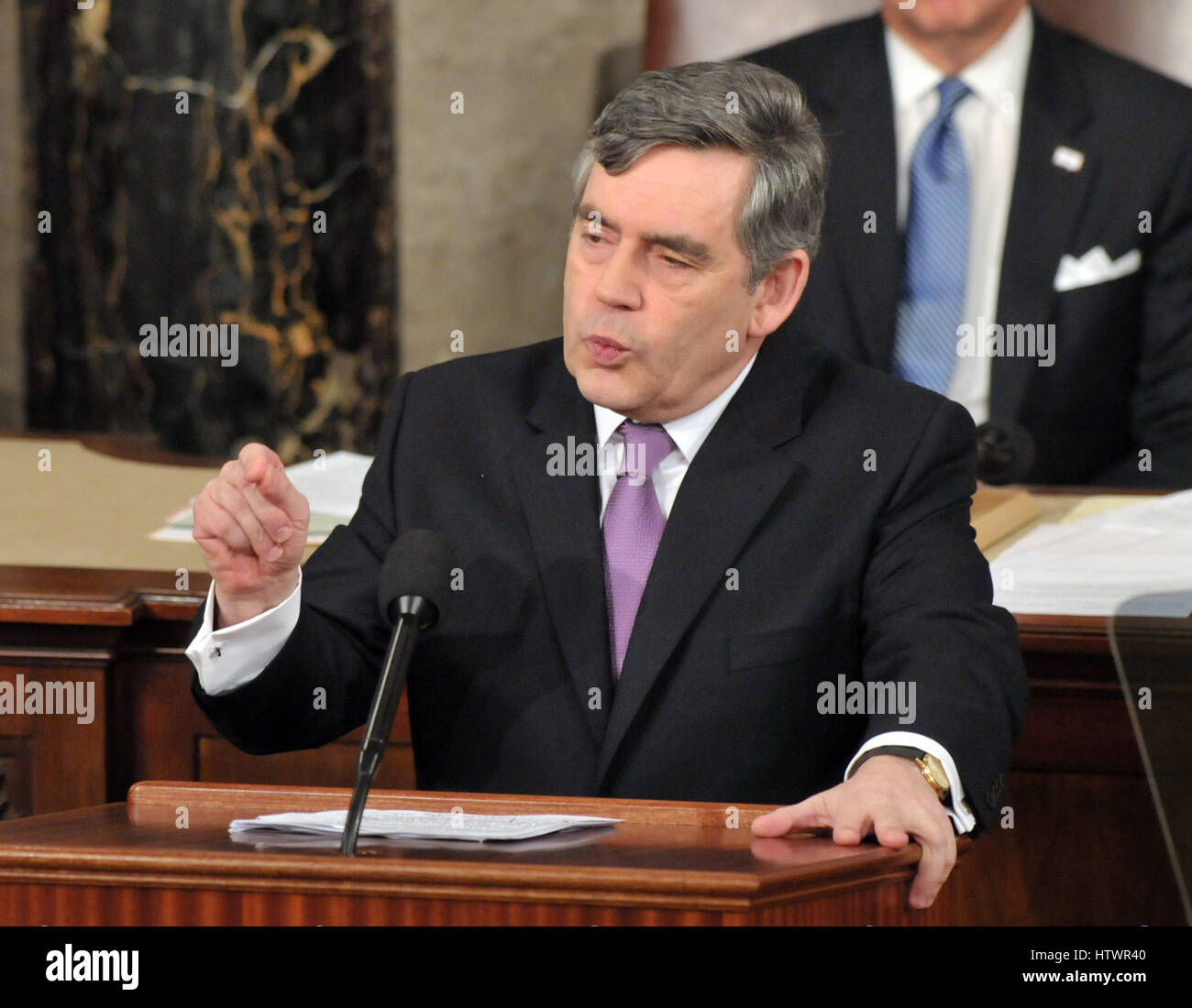 Washington, DC - 4 mars 2009 -- Le Très Honorable Gordon Brown, Premier Ministre du Royaume-Uni, traite d'une session conjointe du Congrès des États-Unis dans le Capitole à Washington, D.C. le mercredi 4 mars 2009 Banque D'Images