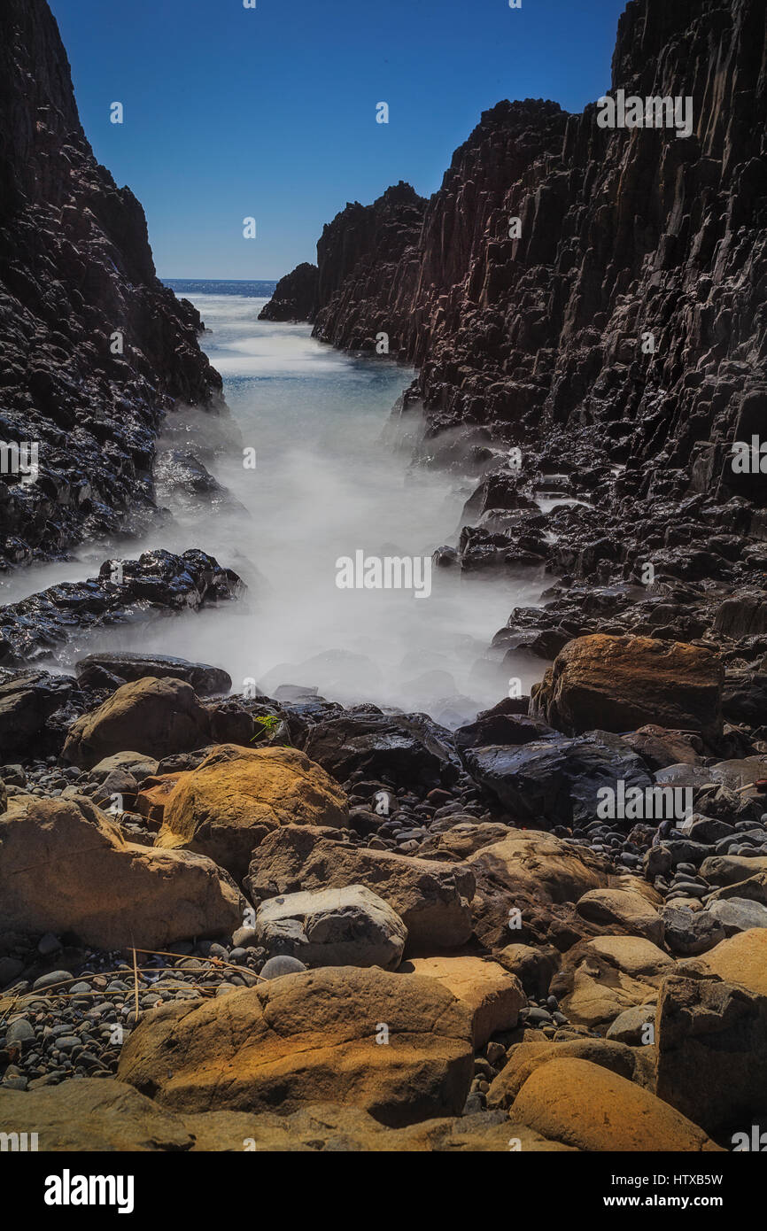 Creek sur côte de l'Oregon Banque D'Images